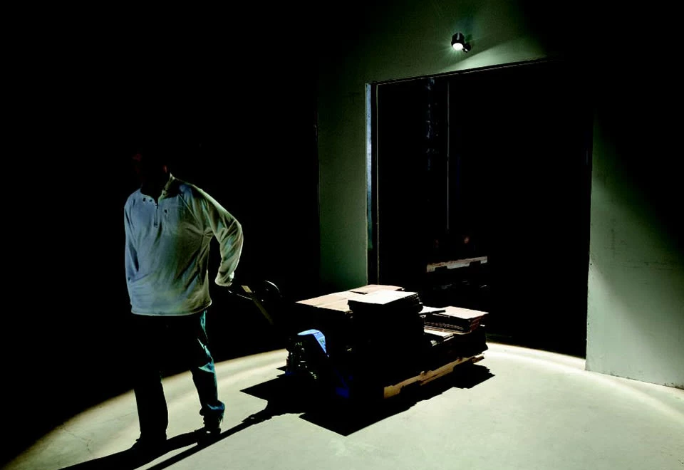 Brand new π― Wireless Motion Activated Spotlight by Wireless Envionment, LLC π 3 Brand new π― Wireless Motion Activated Spotlight by Wireless Envionment, LLC π - Image 3