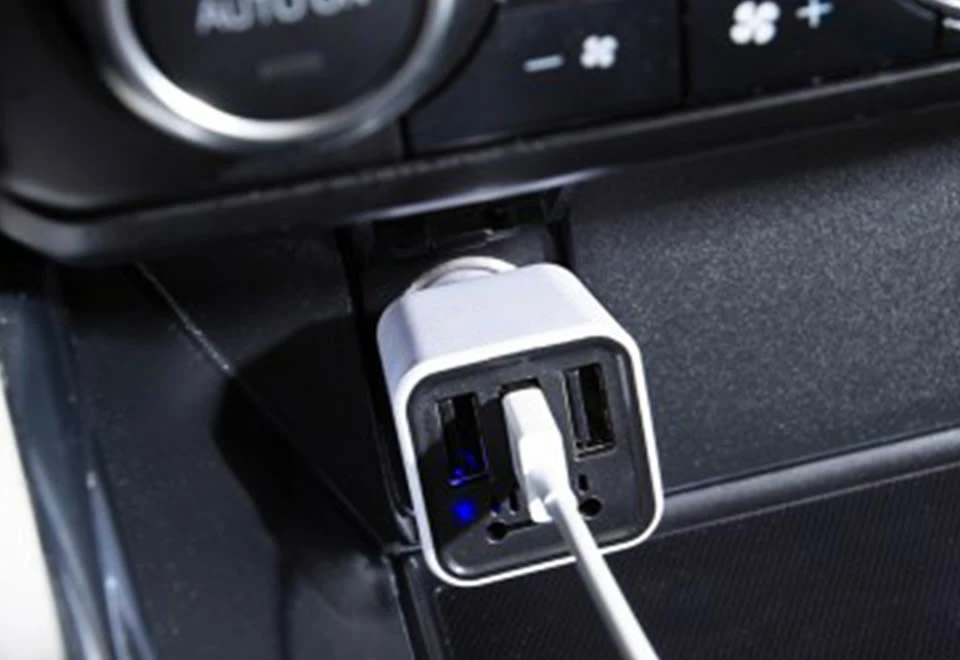 Brand new ✔️ Ionic Car Air Purifier and Triple USB Charger by Cleer Gear LLC ✔️ 4 Brand new ✔️ Ionic Car Air Purifier and Triple USB Charger by Cleer Gear LLC ✔️ - Image 4