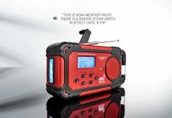 Promo 👍 Emergency Solar Hand Crank Radio by Sharper Image 🔔
