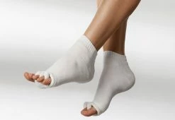 Outlet 😍 Moisturizing Toe Alignment 🧦 Socks by Sharper Image 🛒 -Cheap Home Store 206995 z3