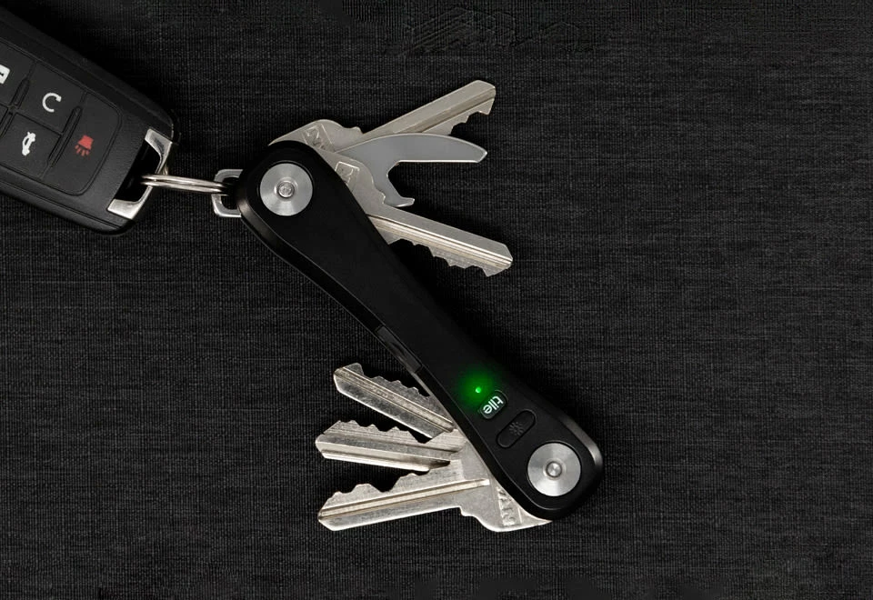 Deals βοΈ Compact Key Holder with Smart Location by Curv Group LLC dba KeySmart π 1 Deals βοΈ Compact Key Holder with Smart Location by Curv Group LLC dba KeySmart π