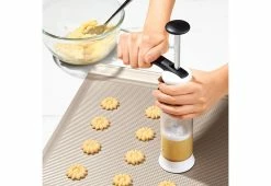 Brand new 😉 Rapid Cookie Press Set by OXO International ❤️ -Cheap Home Store 207482 z10